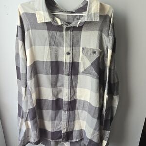 Alpine Men’s Plaid Button-Down Shirt in Gray and Cream